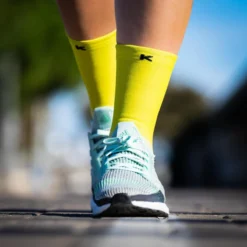 CALCETINES DE RUNNING #PATITAS Unisex - KAMUABU Color CANARIO De 23CM 1 Hilo -Deporte Total Shop calcetines de running patitas unisex kamuabu color canario de 23cm 1 hilo 4