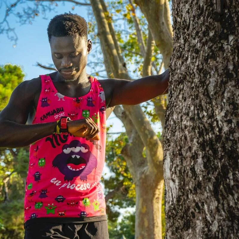 CAMISETA DE RUNNING #MONSTRUOS Para HOMBRE - KAMUABU Color Rosa De Tirantes 4 CAMISETA DE RUNNING #MONSTRUOS Para HOMBRE - KAMUABU Color Rosa De Tirantes - Imagen 4