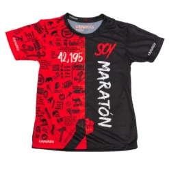CAMISETA DE RUNNING #SOYMARATON Para HOMBRE - KAMUABU Color ROJO/NEGRO 110grs