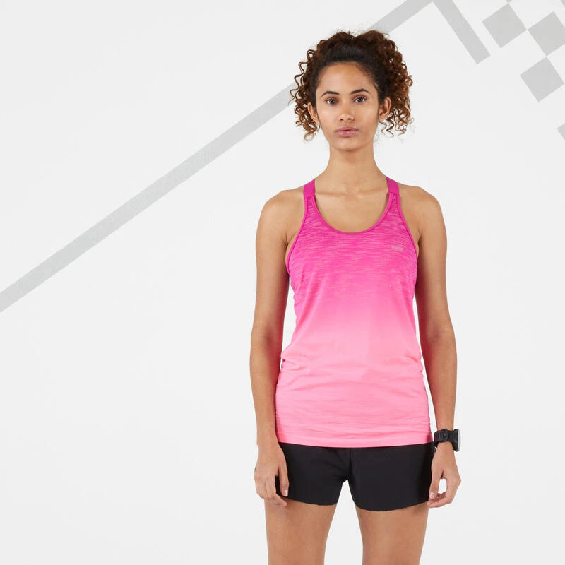 Camiseta Running Sin Mangas Sujetador Integrado Mujer Kiprun Care Rosa Degradado 1 Camiseta Running Sin Mangas Sujetador Integrado Mujer Kiprun Care Rosa Degradado