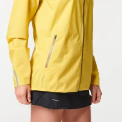 Chaqueta Cortavientos Trail Running Impermeable Mujer Amarillo -Deporte Total Shop chaqueta cortavientos trail running impermeable mujer amarillo 2