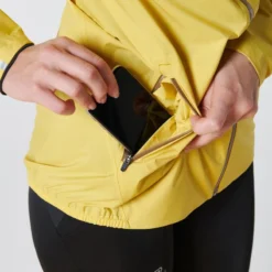 Chaqueta Cortavientos Trail Running Impermeable Mujer Amarillo -Deporte Total Shop chaqueta cortavientos trail running impermeable mujer amarillo 4