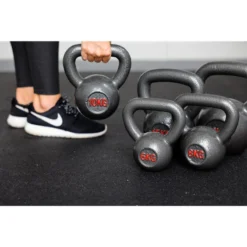 Kettlebell De Hierro Fundido - 10 Kg Para Fitness Y Entrenamiento De Fuerza -Deporte Total Shop kettlebell de hierro fundido 10 kg para fitness y entrenamiento de fuerza 3