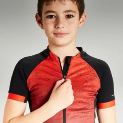 Maillot Ciclismo Manga Corta Niños Btwin 900 Negro Y Rojo 8 Maillot Ciclismo Manga Corta Niños Btwin 900 Negro Y Rojo -Deporte Total Shop maillot ciclismo manga corta nios btwin 900 negro y rojo 3