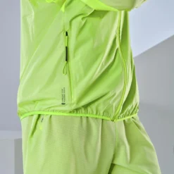 Pantalón Corto De Montaña Y Trekking Ultraligero Hombre Quechua FH900 Amarillo -Deporte Total Shop pantalon corto de montaa y trekking ultraligero hombre quechua fh900 amarillo 4