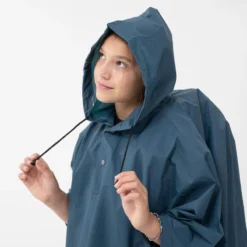 Poncho Impermeable De Montaña Y Trekking Máx. 10 Litros Adulto Forclaz 50 -Deporte Total Shop poncho impermeable de montaa y trekking max 10 litros adulto forclaz 50 4